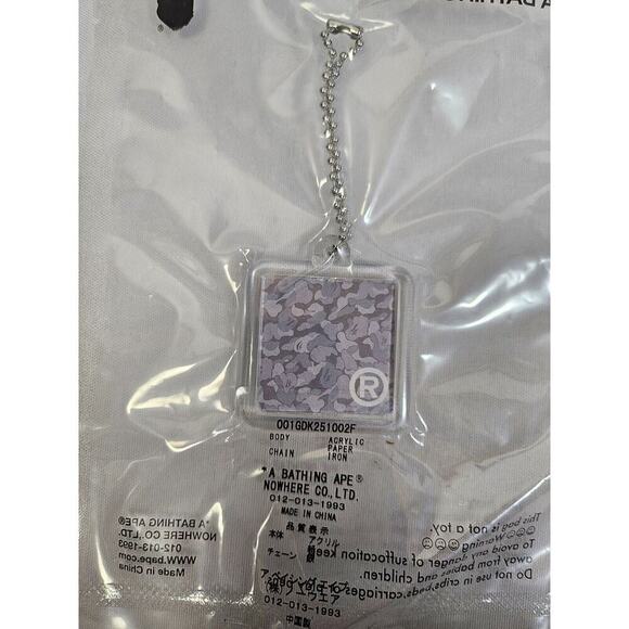 NEW Bape A Bathing Ape KEYCHAIN Accessory Purse Charm Key Fob AMEX Gray Camo NIP - Picture 3 of 4